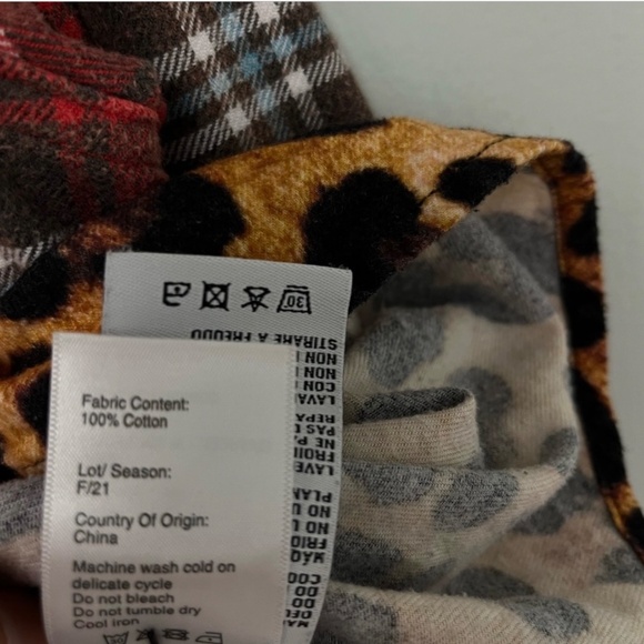 R13 plaid flannel tattered hem shirt in good used condition - Picture 9 of 9